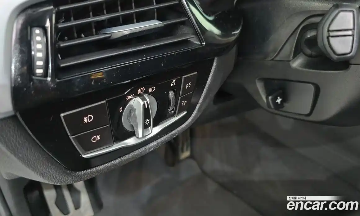 BMW 5 серия 2017 2.0 автомат (гидро), фото 30