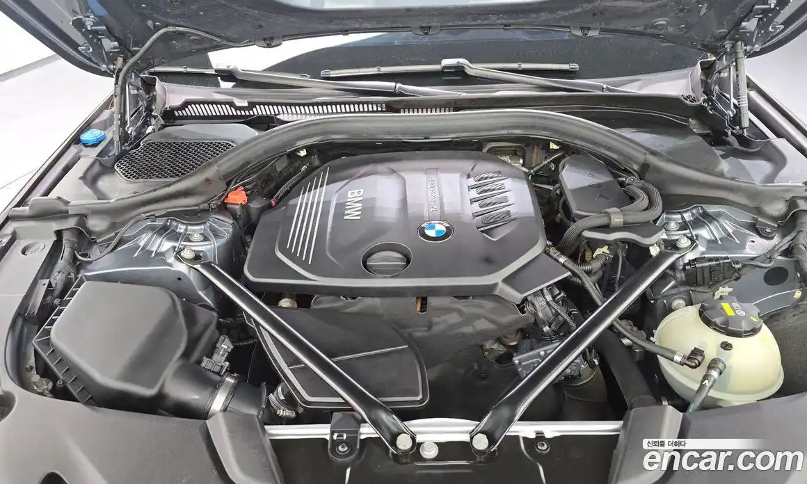 BMW 5 серия 2017 2.0 автомат (гидро), фото 6