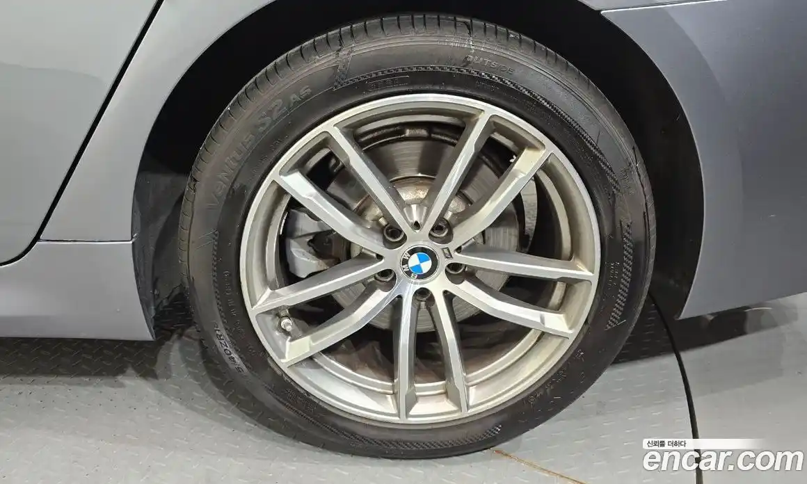 BMW 5 серия 2017 2.0 автомат (гидро), фото 7
