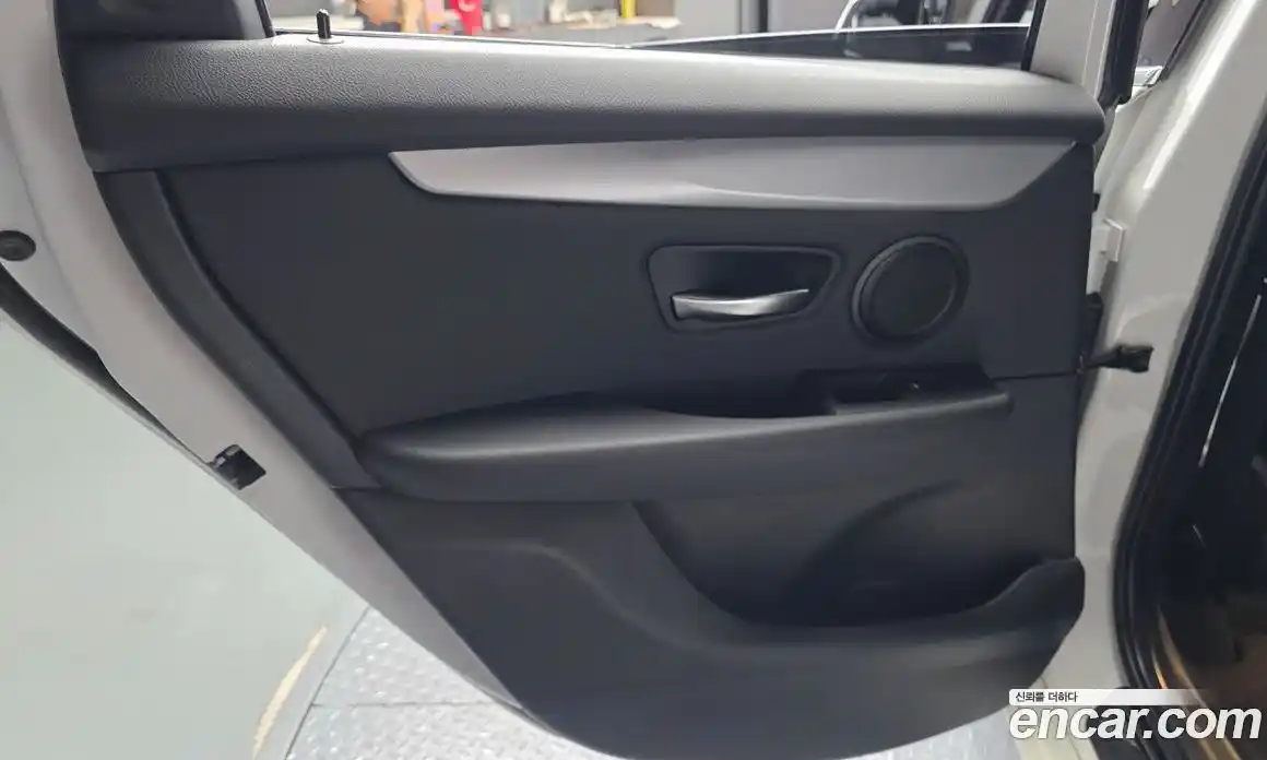 BMW 2 серия 2017 2.0 автомат (гидро), фото 15
