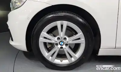 BMW 2 серия 2017 2.0 автомат (гидро), миниатюра 5