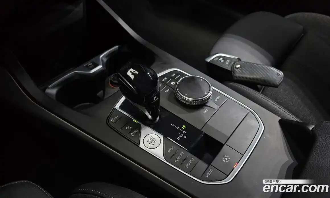 BMW 1 серия 2021 2.0 автомат (гидро), фото 12