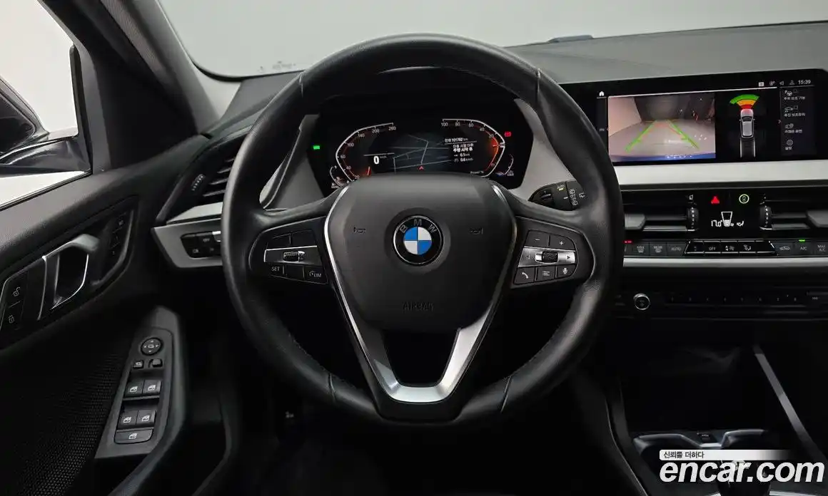 BMW 1 серия 2021 2.0 автомат (гидро), фото 19