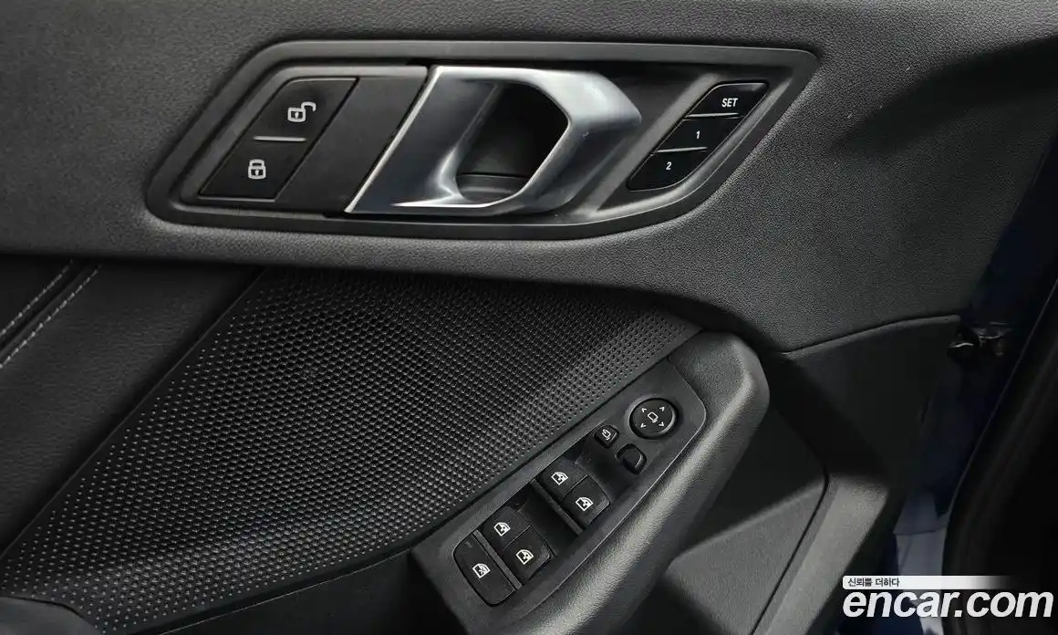 BMW 1 серия 2021 2.0 автомат (гидро), фото 23