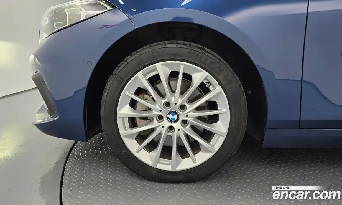 BMW 1 серия 2021 2.0 автомат (гидро), фото 5
