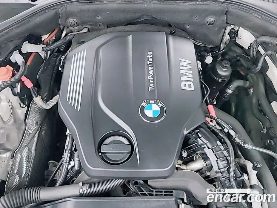 BMW 5 серия 2016 2.0 автомат (гидро), фото 6