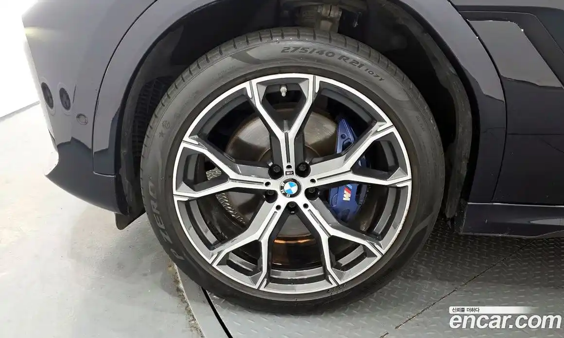 BMW X6 2021 3.0 автомат (гидро), фото 5