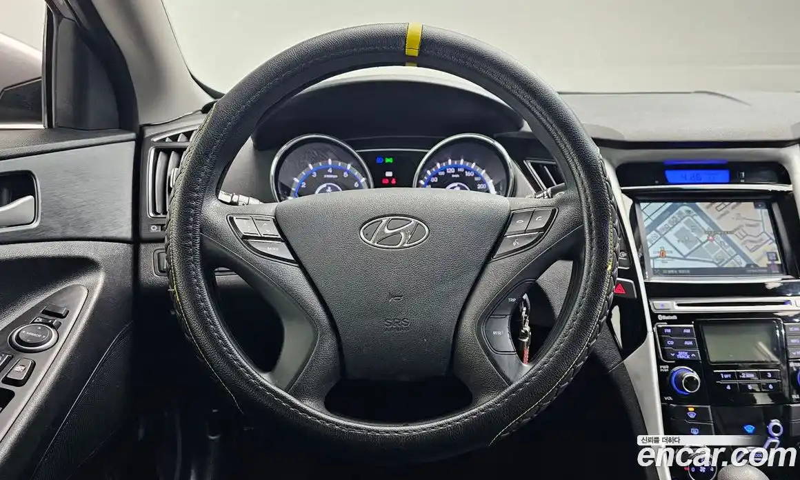 Hyundai Sonata 2010 2.0 автомат (гидро), фото 13
