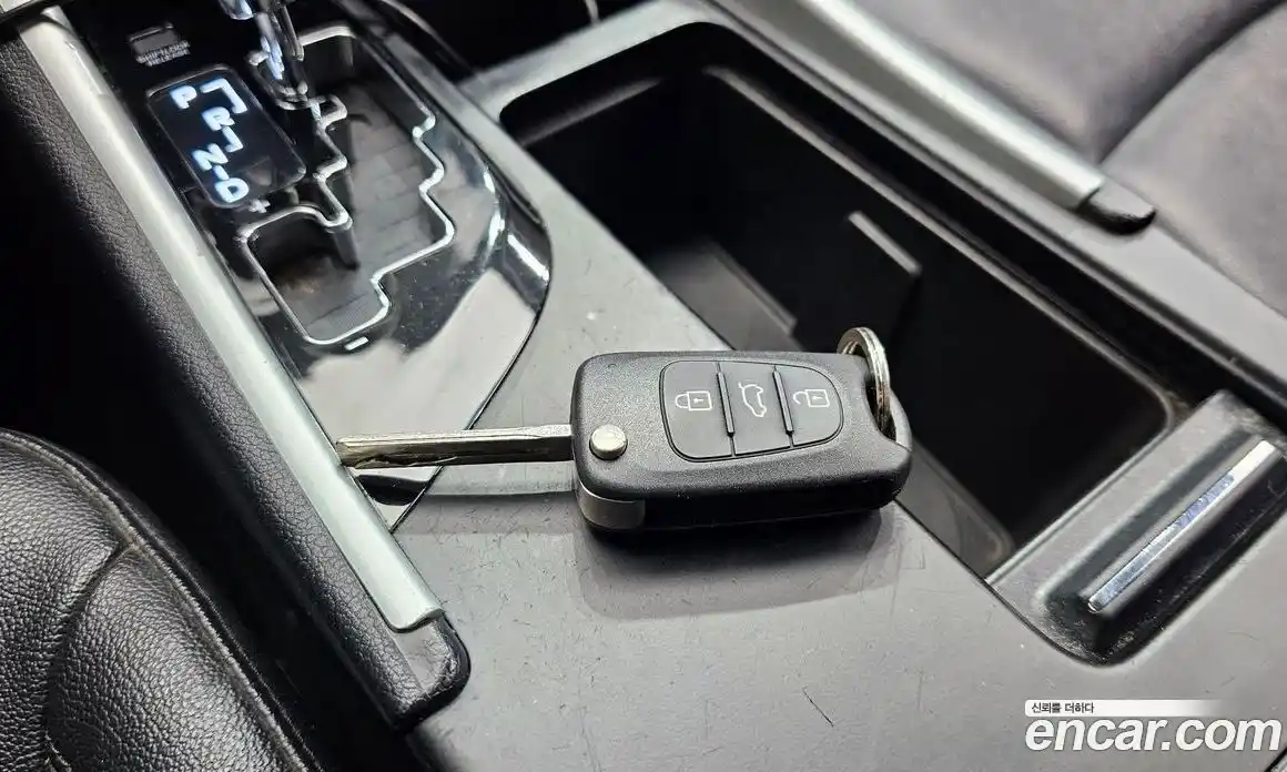 Hyundai Sonata 2010 2.0 автомат (гидро), фото 20