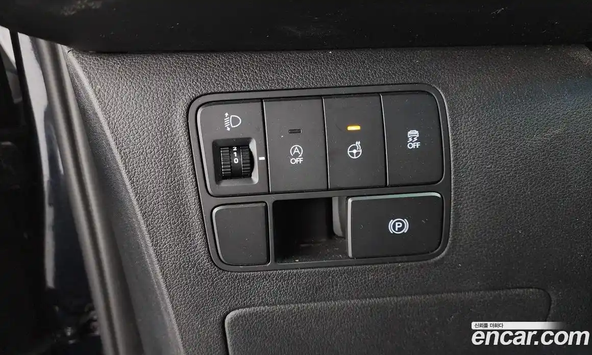 Hyundai Staria 2022 2.2 автомат (гидро), фото 14