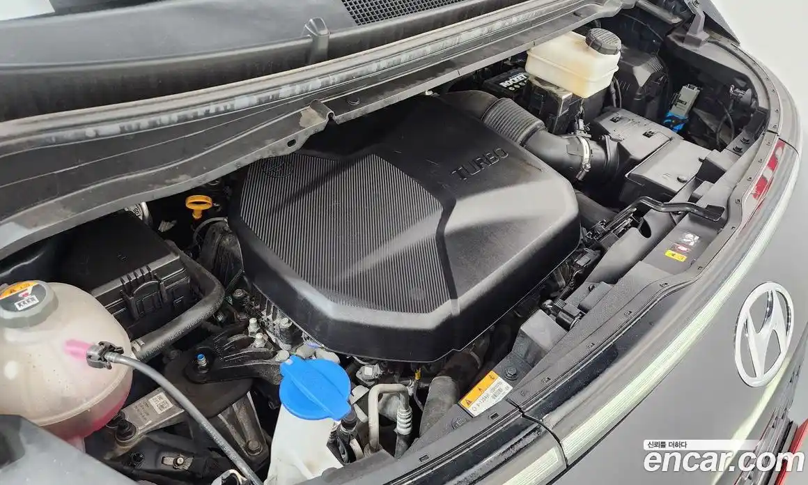 Hyundai Staria 2022 2.2 автомат (гидро), фото 6