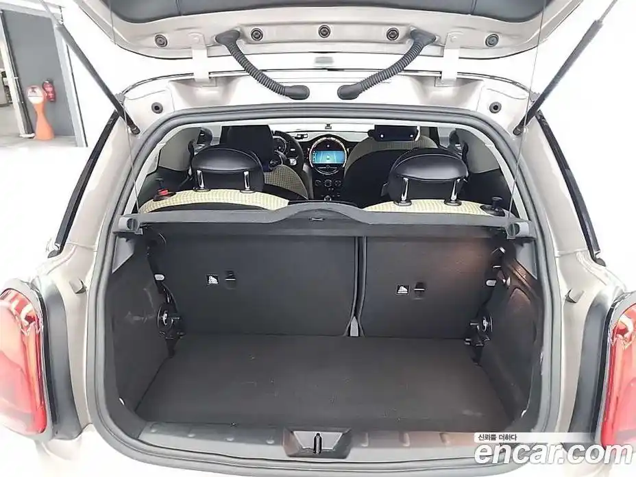 Mini Cooper 2021 1.5 автомат (гидро), фото 18