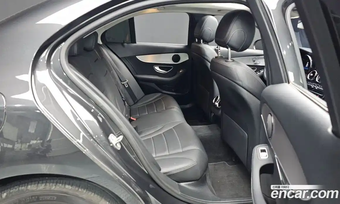 Mercedes-Benz C-Class 2020 2.0 гидро, фото 17 Mercedes-Benz C-Class 2020 2.0 гидро, фото 17