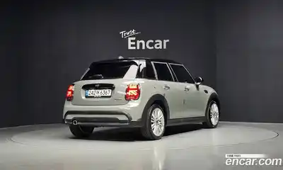 Mini Cooper 2021 1.5 автомат (гидро), миниатюра 2