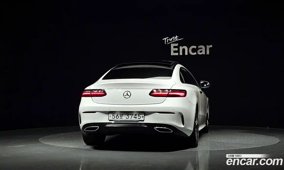 Mercedes-Benz E-Class 2018 1.9 автомат (гидро), фото 4