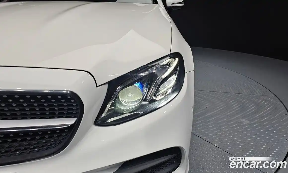 Mercedes-Benz E-Class 2018 1.9 автомат (гидро), фото 8