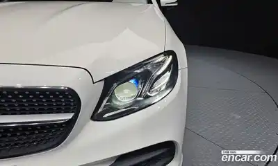 Mercedes-Benz E-Class 2018 1.9 автомат (гидро), миниатюра 8