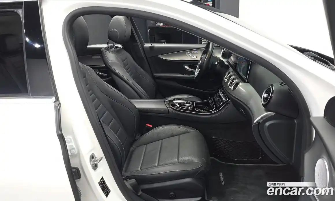 Mercedes-Benz E-Class 2020 2.0 автомат (гидро), фото 11