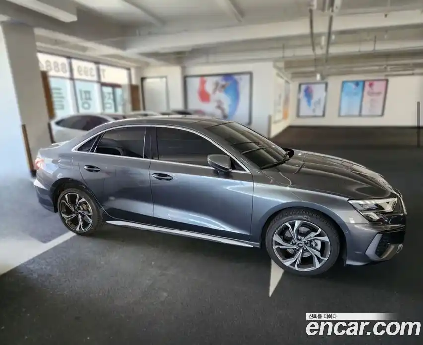 Audi A3 2023 2.0 автомат (гидро), фото 4