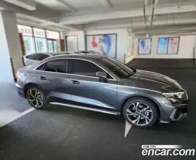 Audi A3 2023 2.0 автомат (гидро), миниатюра 4
