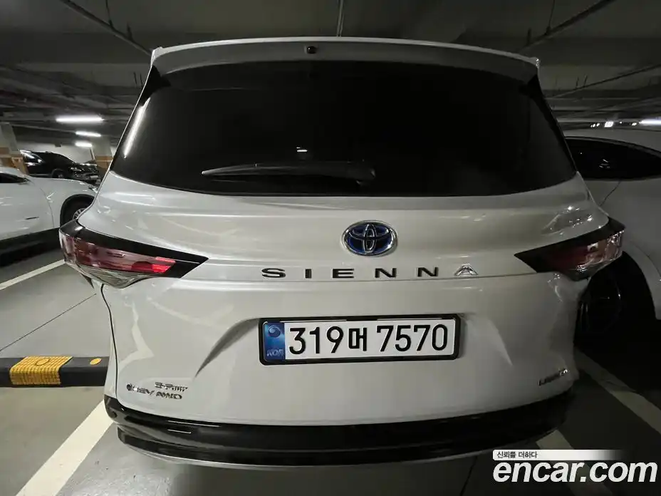 Toyota Sienna 2025 2.5 автомат (гидро), фото 4 Toyota Sienna 2025 2.5 автомат (гидро), фото 4