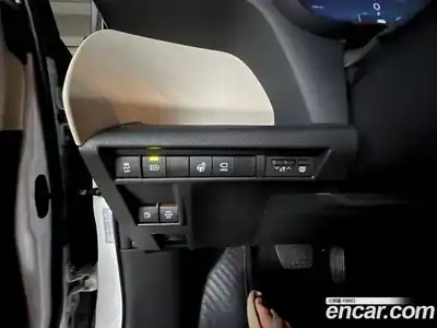 Toyota Sienna 2025 2.5 автомат (гидро), миниатюра 5 Toyota Sienna 2025 2.5 автомат (гидро), миниатюра 5