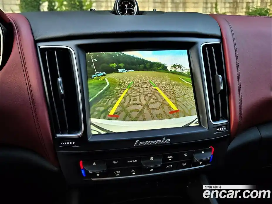 Maserati Levante 2017 3.0 автомат (гидро), фото 13 Maserati Levante 2017 3.0 автомат (гидро), фото 13