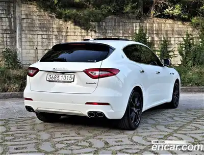Maserati Levante 2017 3.0 автомат (гидро), миниатюра 2 Maserati Levante 2017 3.0 автомат (гидро), миниатюра 2