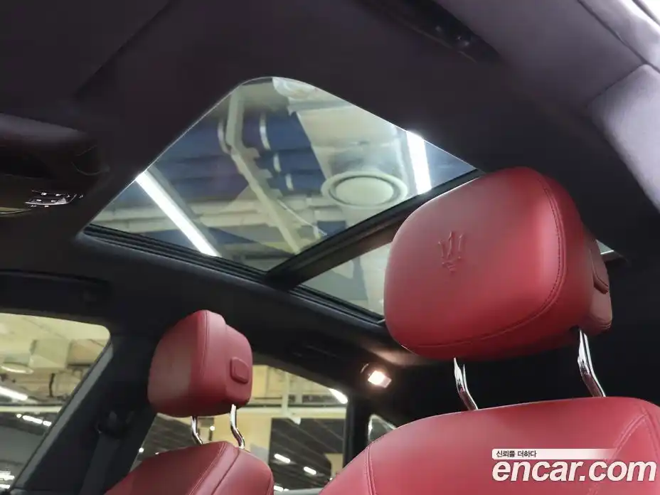 Maserati Levante 2022 2.0 автомат (гидро), фото 13 Maserati Levante 2022 2.0 автомат (гидро), фото 13