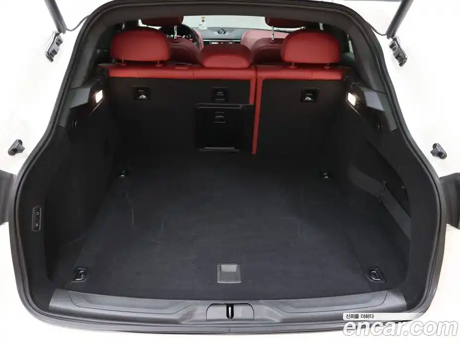 Maserati Levante 2022 2.0 автомат (гидро), фото 17 Maserati Levante 2022 2.0 автомат (гидро), фото 17