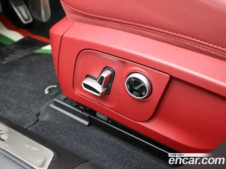 Maserati Levante 2022 2.0 автомат (гидро), фото 19 Maserati Levante 2022 2.0 автомат (гидро), фото 19