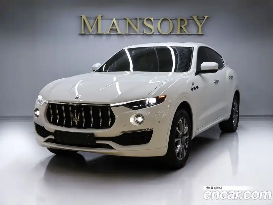 Maserati Levante 2022 2.0 автомат (гидро), фото 2 Maserati Levante 2022 2.0 автомат (гидро), фото 2