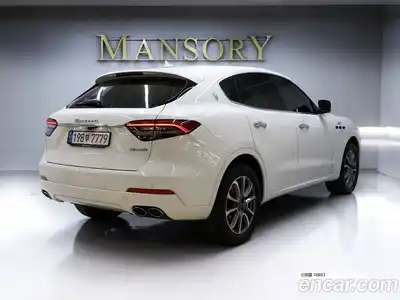 Maserati Levante 2022 2.0 автомат (гидро), миниатюра 3 Maserati Levante 2022 2.0 автомат (гидро), миниатюра 3