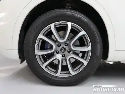 Maserati Levante 2022 2.0 автомат (гидро), миниатюра 5 Maserati Levante 2022 2.0 автомат (гидро), миниатюра 5