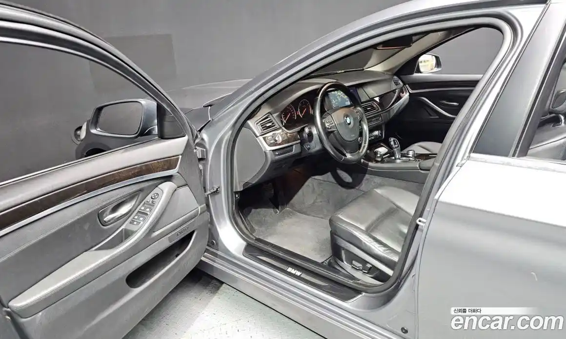 BMW 5 серия 2011 2.0 автомат (гидро), фото 10