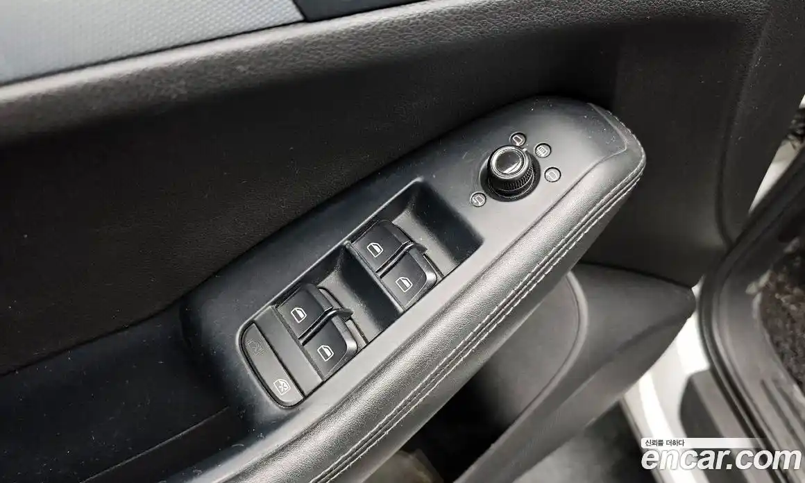 Audi Q5 2010 2.0 автомат (гидро), фото 18