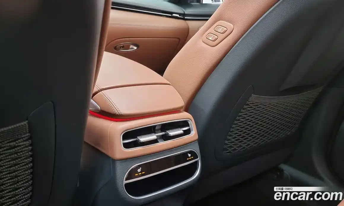 Genesis GV70 2021 2.5 автомат (гидро), фото 17