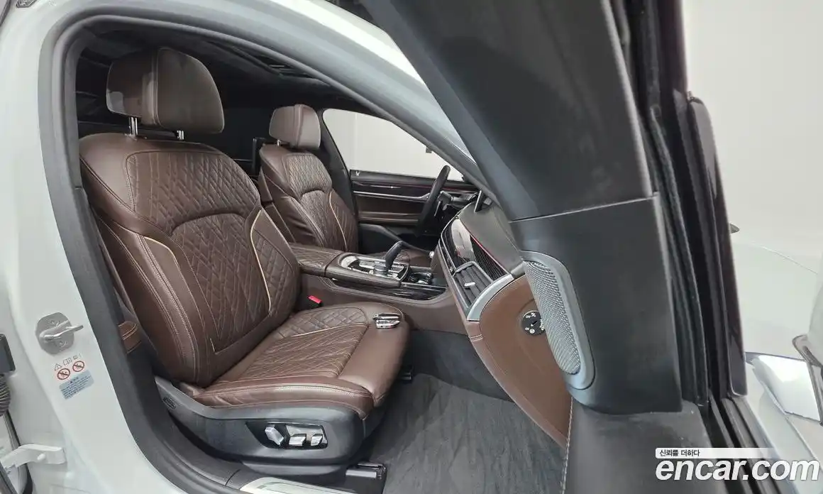 BMW 7 серия 2021 3.0 автомат (гидро), фото 10
