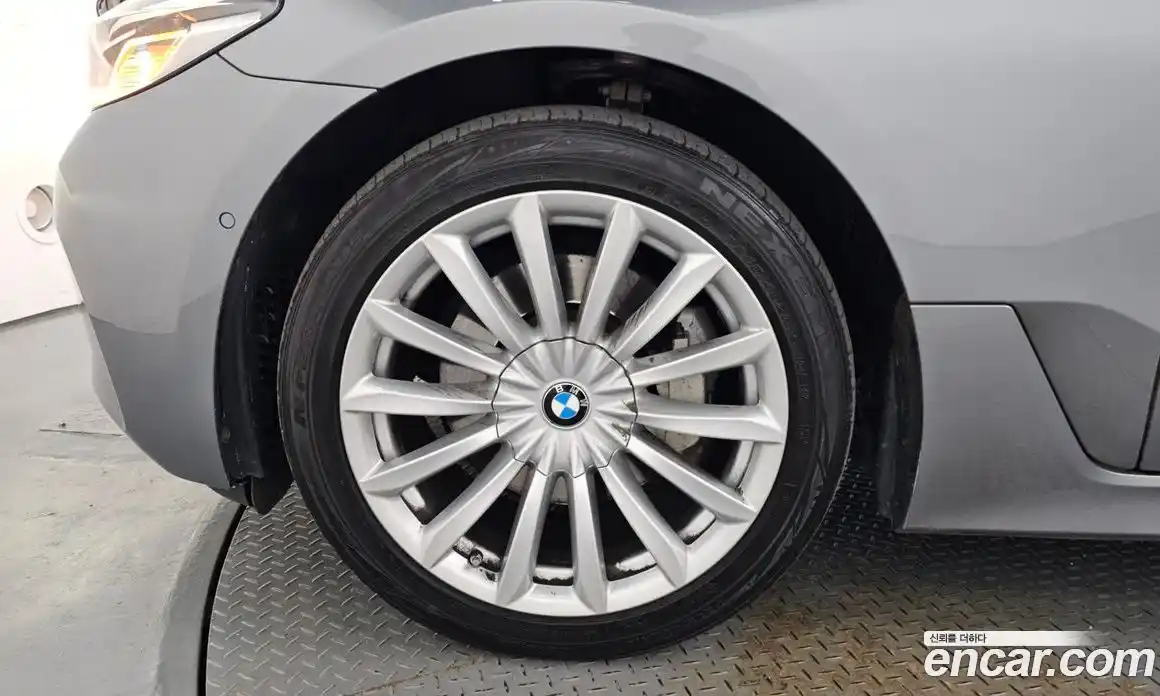 BMW 6 серия 2023 2.0 автомат (гидро), фото 5