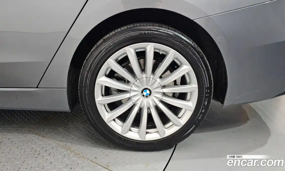 BMW 6 серия 2023 2.0 автомат (гидро), фото 7