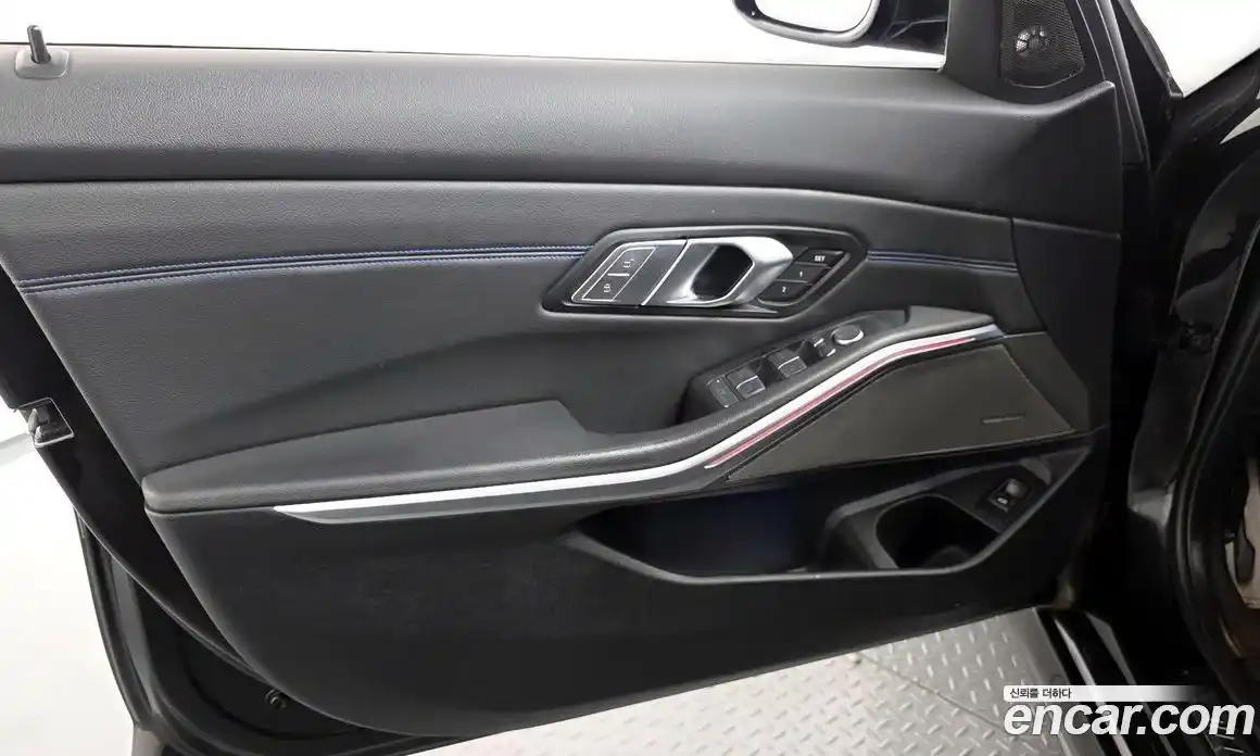 BMW 3 серия 2021 2.0 автомат (гидро), фото 14