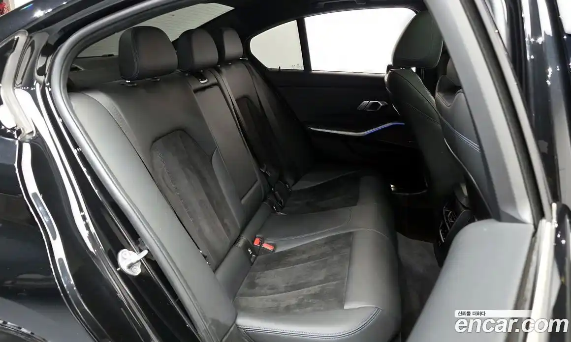 BMW 3 серия 2021 2.0 автомат (гидро), фото 17