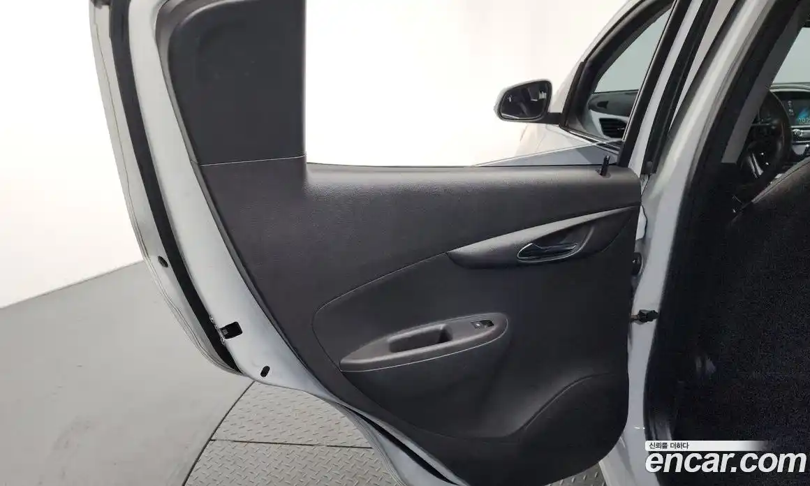 Chevrolet Spark 2016 1.0 автомат (гидро), фото 15