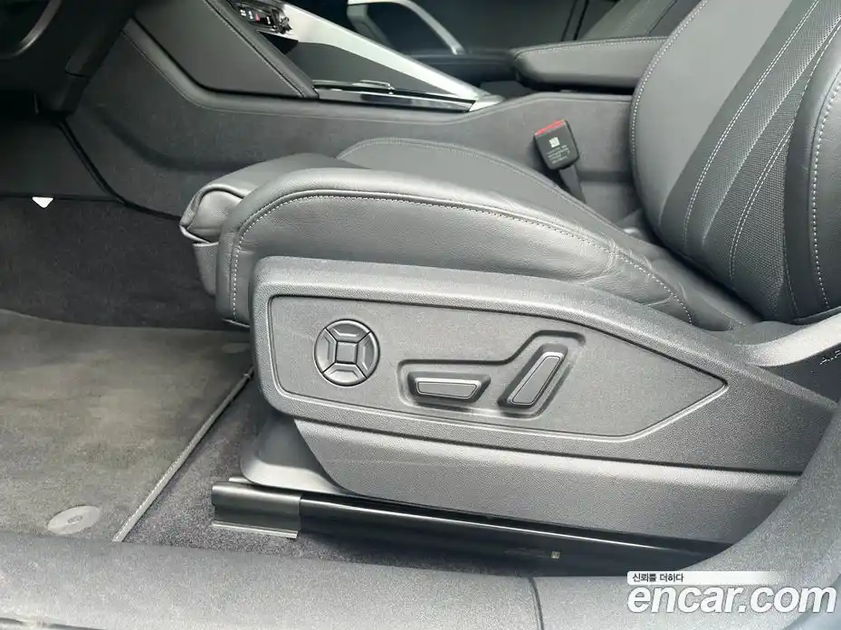 Audi Q5 2025 2.0 автомат (гидро), фото 13