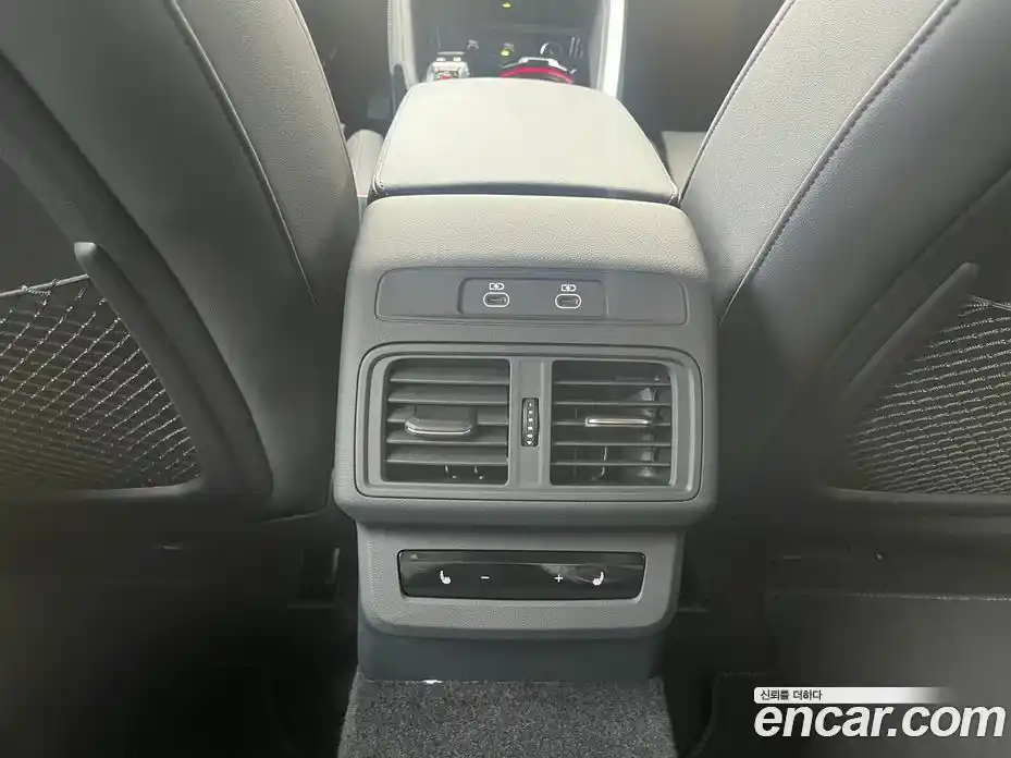 Audi Q5 2025 2.0 автомат (гидро), фото 16