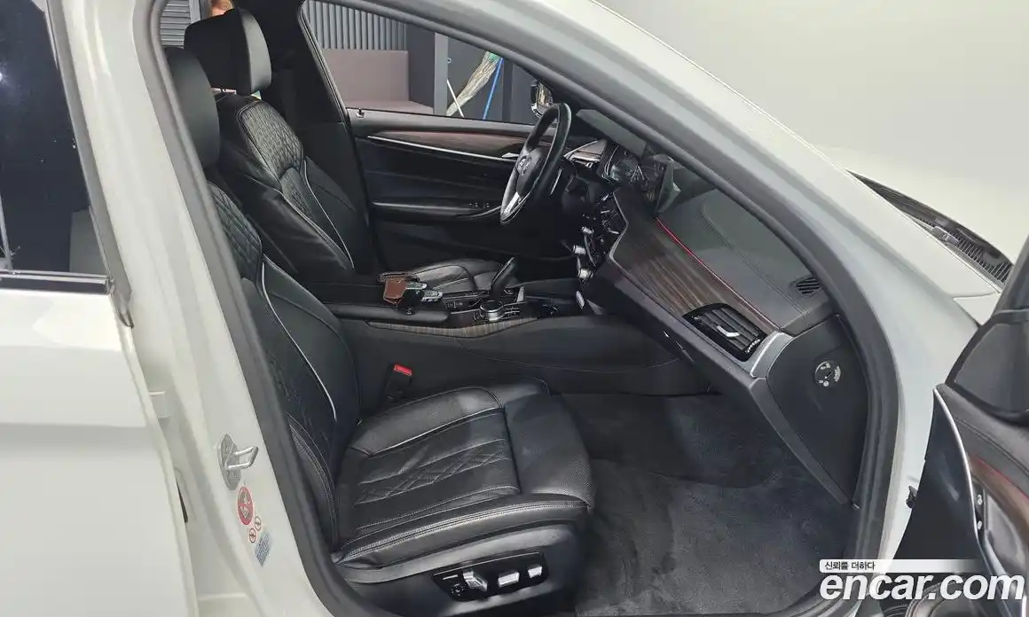 BMW 5 серия 2017 2.0 автомат (гидро), фото 16