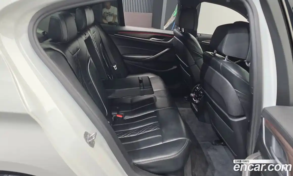 BMW 5 серия 2017 2.0 автомат (гидро), фото 17