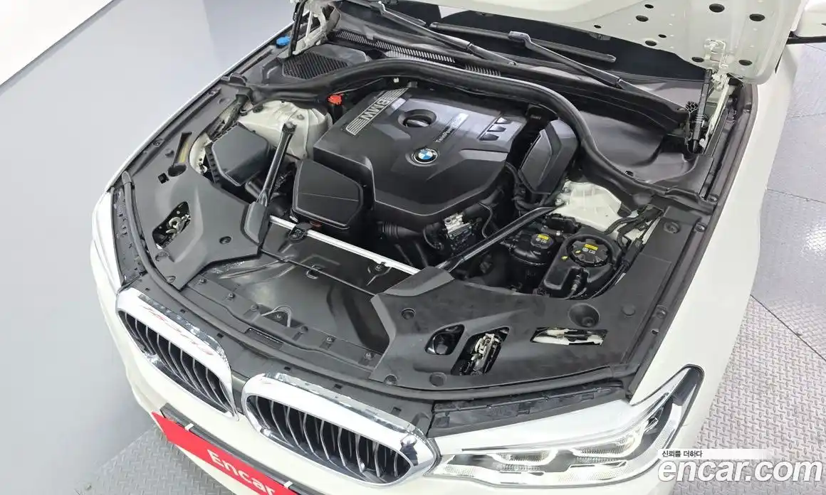BMW 5 серия 2017 2.0 автомат (гидро), фото 6