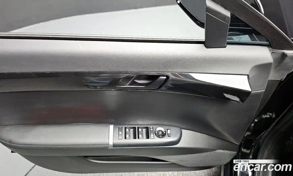 Hyundai Grandeur 2022 2.5 автомат (гидро), фото 17