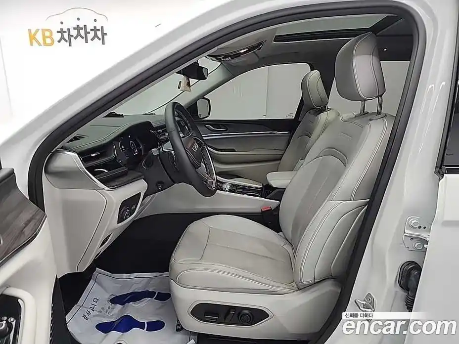 Jeep Cherokee 2022 3.6 автомат (гидро), фото 11
